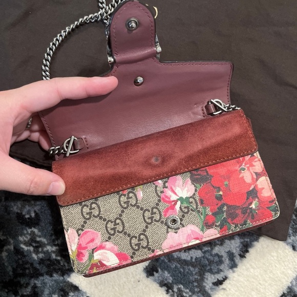 Gucci GG Supreme Monogram Blooms Mini Dionysus Bag - Picture 4 of 5